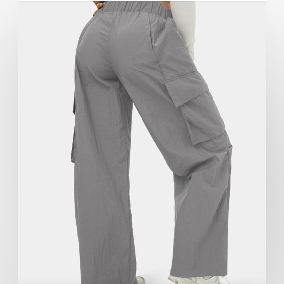 NWT Halara Button Zipper Side Pocket Wide Leg Casual Cargo Pants Size S (4-6) - Picture 1 of 9